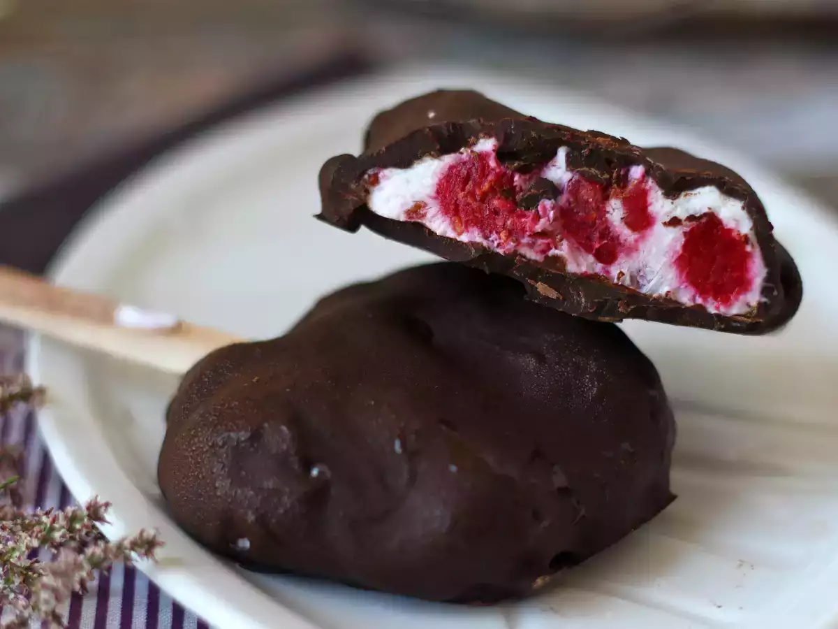 Receita Sorvete de skyr com framboesa e chocolate: leve, saudável e irresistível