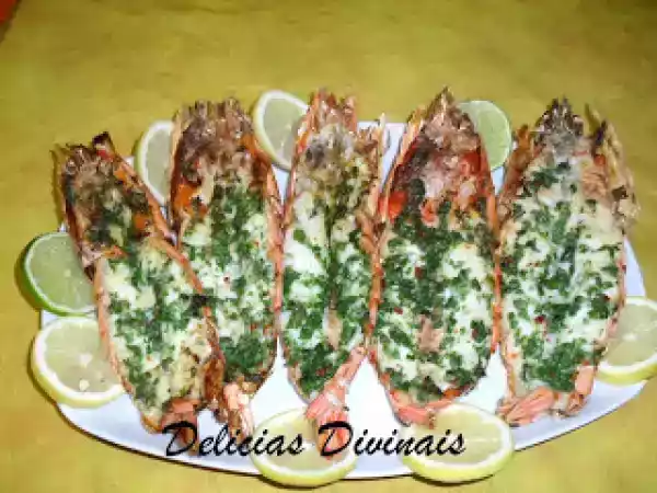 Receita Camarão tigre grelhado com molho verde