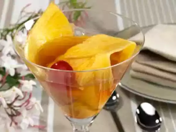 Receita Ananás macerado em vinho do porto