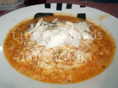Receita Sopa de tomate com bacalhau e farripas de ovos