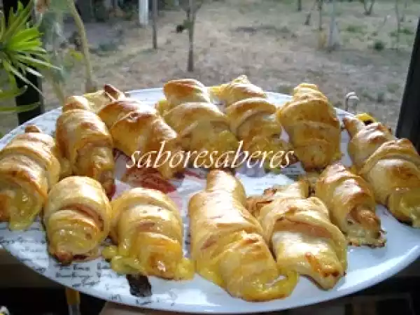 Receita Mini croissants folhados de queijo e fiambre