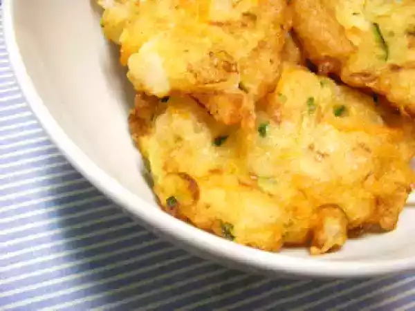 Receita Pataniscas de peixe gato, courgete e cenoura - sem ovo