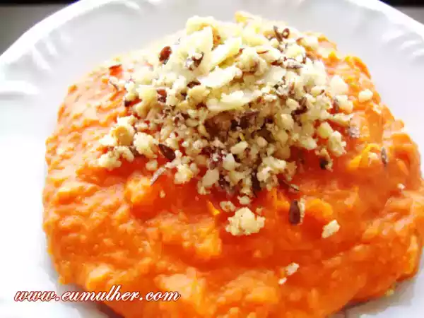 Receita Creme de abóbora com farinha de castanhas e linhaça