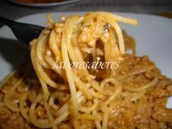 Receita Esparguete à bolonhesa com alheira