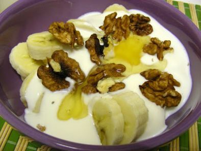 Receita Iogurte com banana, mel e nozes