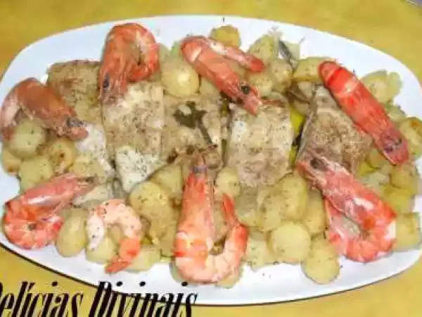 Receita Bacalhau com batata corada e camarão