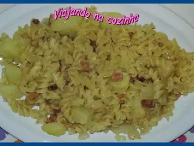 Receita Receita: Macarrão com batata (Krumplis Tészta, Burgonyás Tészta ou Granadir Mars)