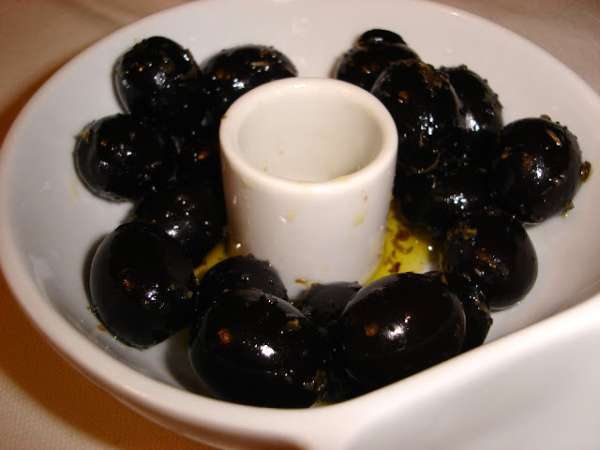 Receita Azeitonas temperadas - aniversário