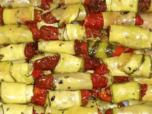Receita Abobrinha com tomate seco