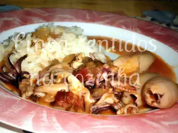 Receita Lulas com molho de tomate e cerveja