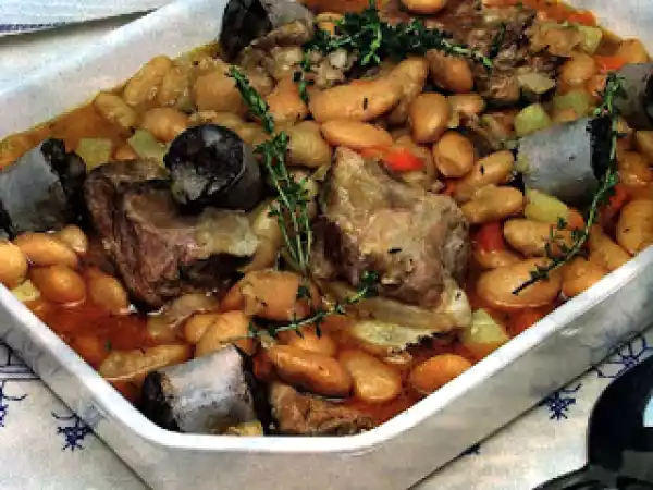Receita Feijoada à madeirense