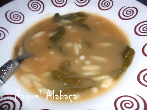 Receita Sopa de nabiças, com batata doce e massa