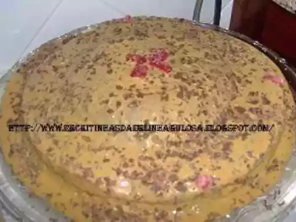 Receita Bolo de chocolate com cobertura de leite condensado