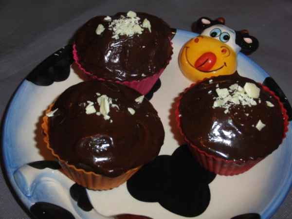 Receita Queques do diabo com cobertura de chocolate