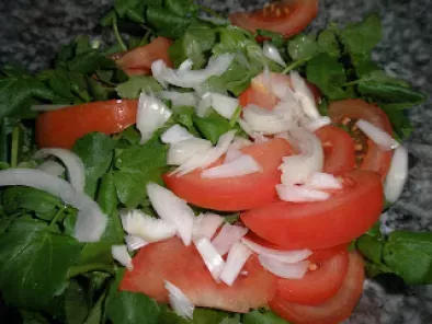 Receita Salada de agrião e tomate com flor de sal de tavira