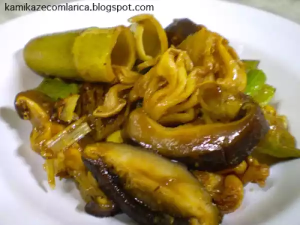 Receita Fungos com takenoko e salsão