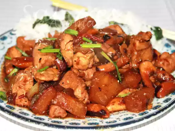 Receita Galinha com ananás e castanha de caju