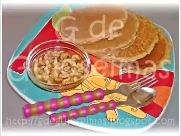 Receita Panquecas de banana com mel e nozes