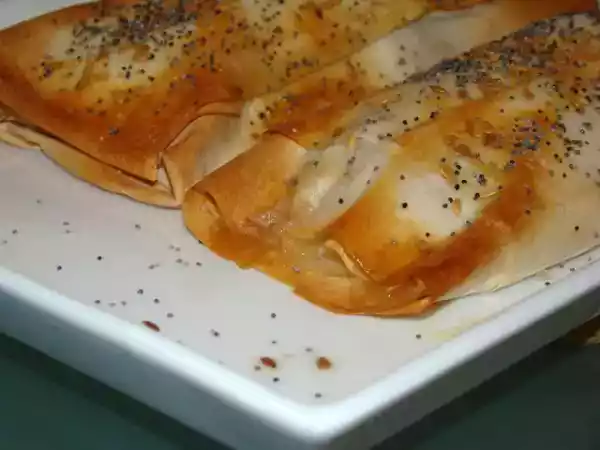 Receita Bifes de perú e legumes embrulhados em massa filó