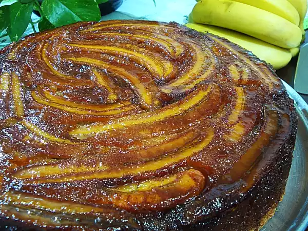 Receita Bolo de banana caramelada
