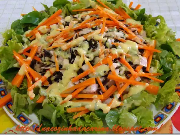 Receita Salada de arroz integral e peito de peru