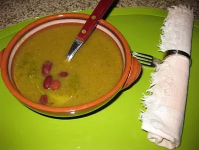 Receita Sopa de feijão vermelho e couve