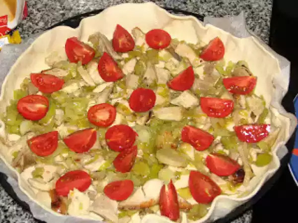 Receita Quiche de frango com alho francês e tomate cereja