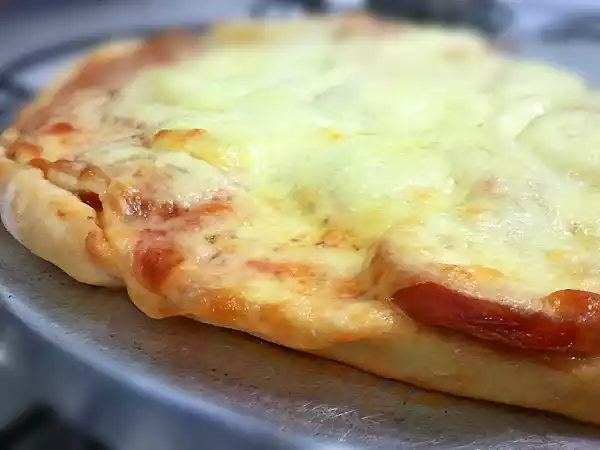 Receita Pizza calabresa