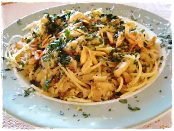 Receita Espaguete com lascas de bacalhau