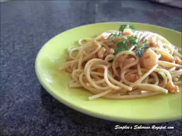 Receita Esparguete com camarão
