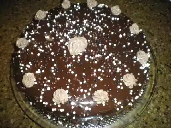 Receita Bolo de chocolate com recheio de pêra