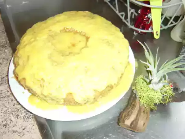 Receita Bolo de limão com cobertura de laranja - micro-ondas 15 minutos