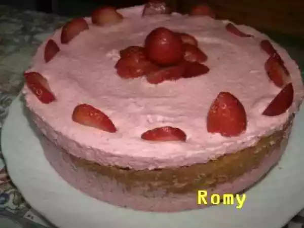 Receita Bolo semifrio de morangos