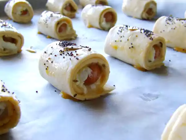 Receita Folhados de salsicha e mozzarella