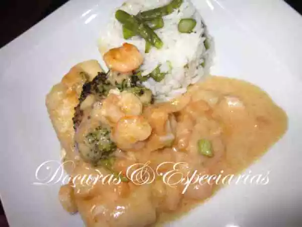 Receita Medalhões de pescada com molho de camarão