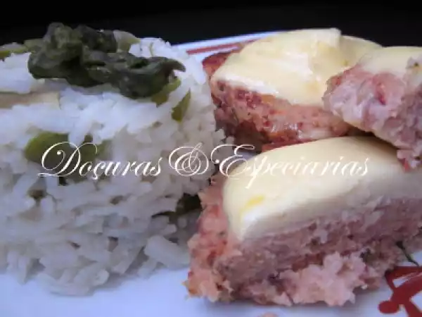 Receita Hambúrgueres com queijo palhais e chouriço