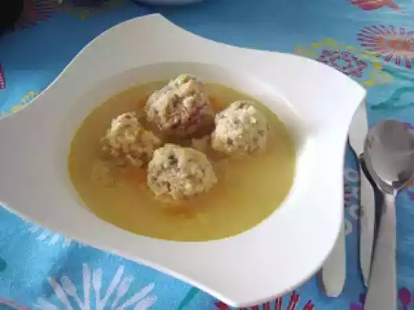 Receita Sopa de bolas ou canederli