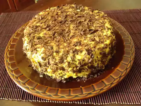 Receita Bolo de três camadas com creme de baunilha
