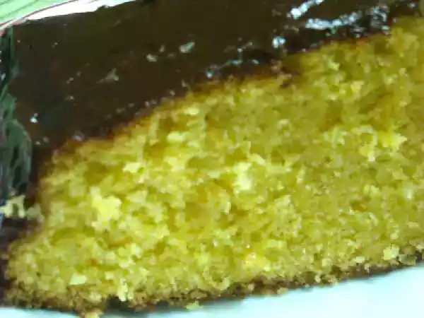 Receita Bolo de cenoura e côcô com cobertura chocolate