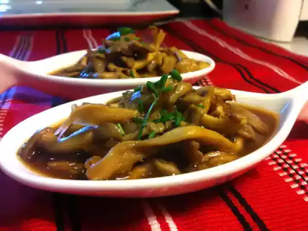 Receita Shimeji na manteiga