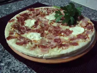 Receita Pizza de bacon e queijo de cabra