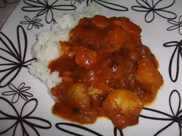 Receita Caril de tamboril e camarão