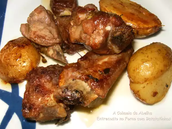 Receita Entrecosto no forno com batatinhas em vinho rosé
