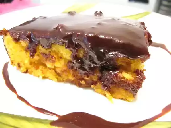 Receita Bolo de cenoura com cobertura de chocolate