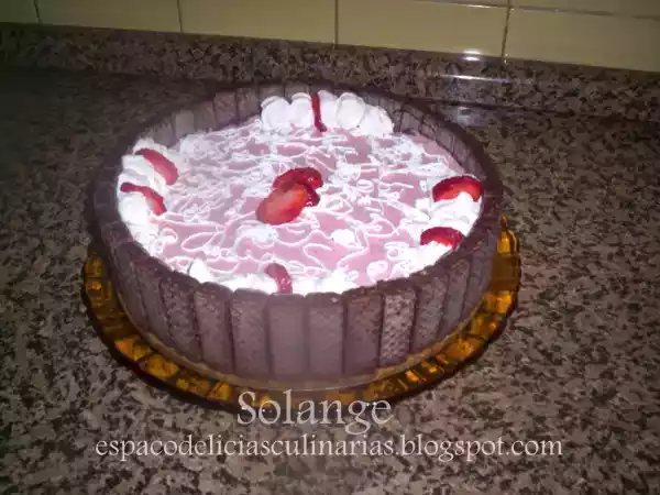 Receita Torta mousse de morango e ganache