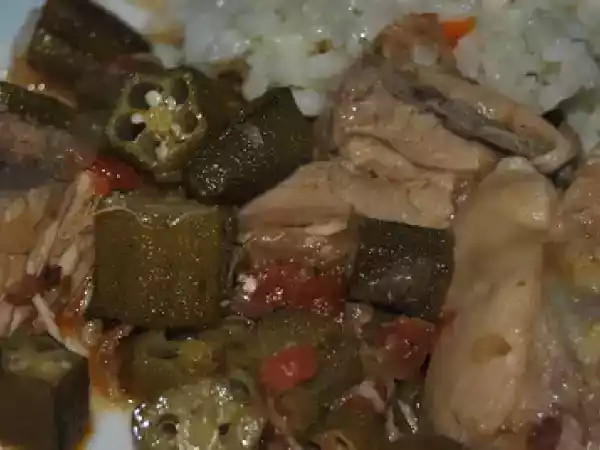Receita Frango com quiabos