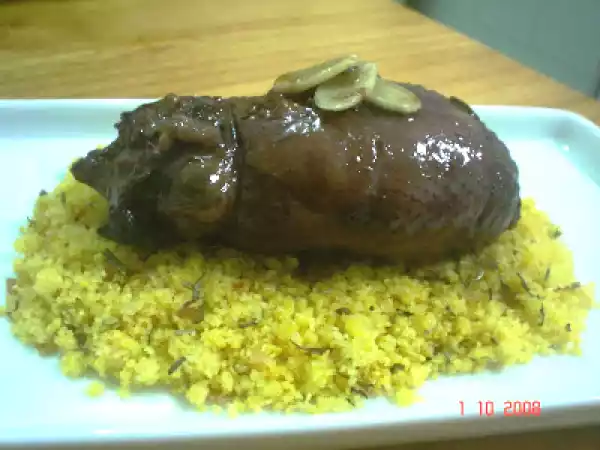 Receita Codorna desossada com couscous de ervas