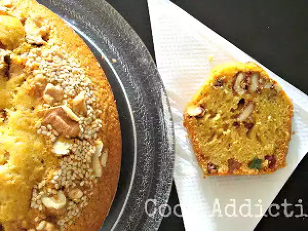 Receita Bolo de fruta cristalizada e nozes