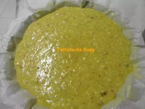 Receita Bolo de requeijão, nozes e amêndoas