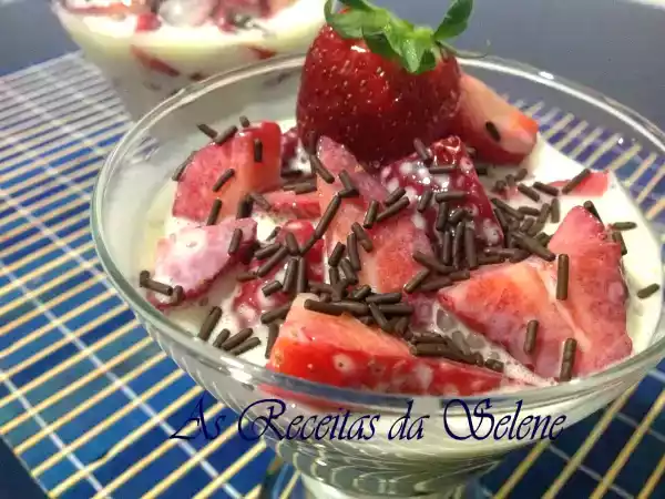 Receita Morangos com leite condensado